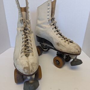 Vintage White Roller Skates Size 8 For Women